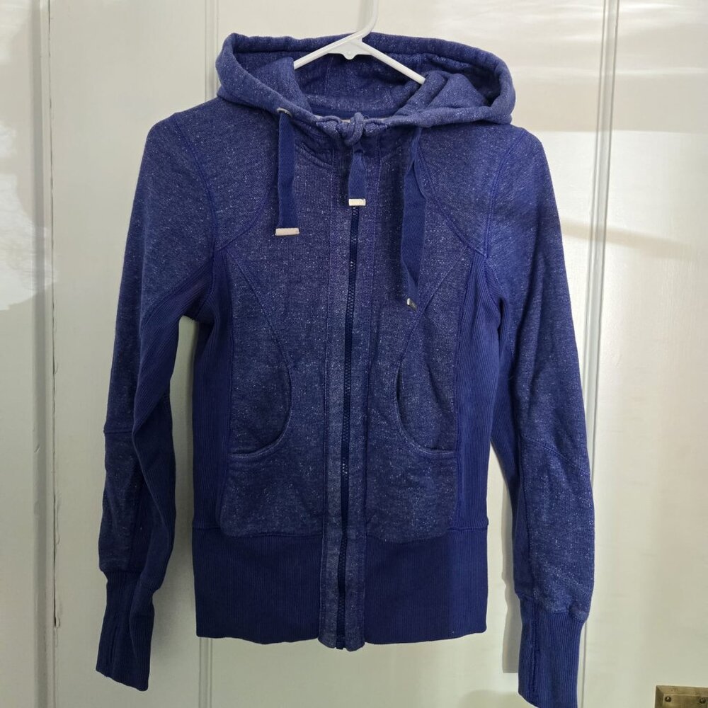 Zelle Sweater – Size Small, Cozy & Casual